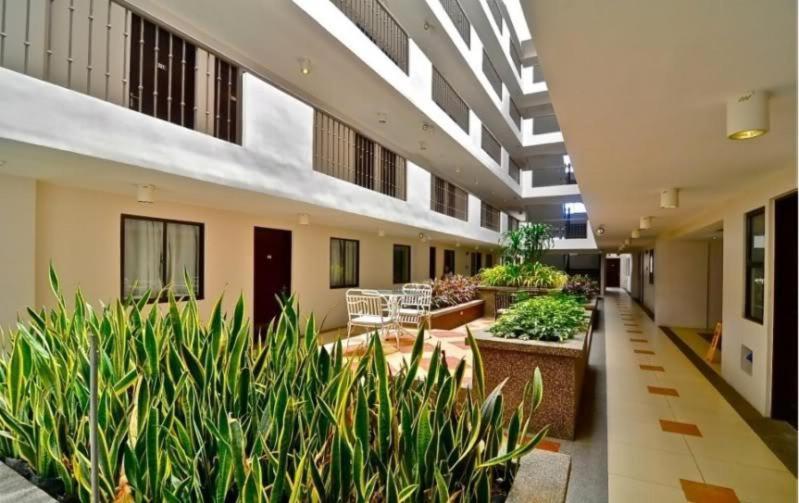 Vittoria Suites At Northpoint Pines Estate Davao Exterior foto